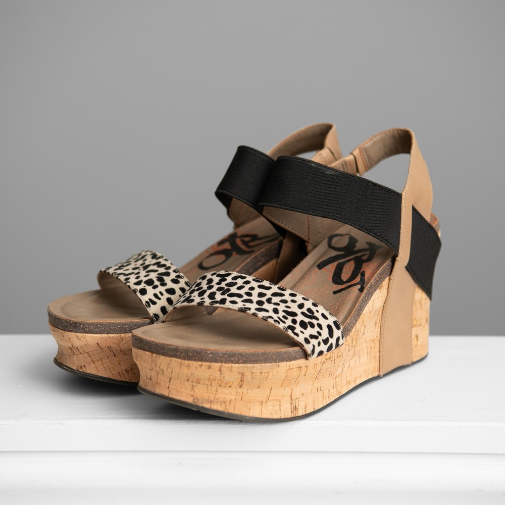 OTBT Bushnell Platform Wedge Sandals Sz 9 Animal Print Edgy Boho Chic Festival